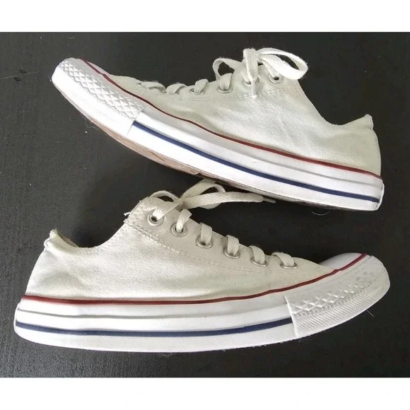 Converse Chuck Taylor All Star Low Top - Optical White - Men's 7/ Women's 9 - Picture 4 of 11